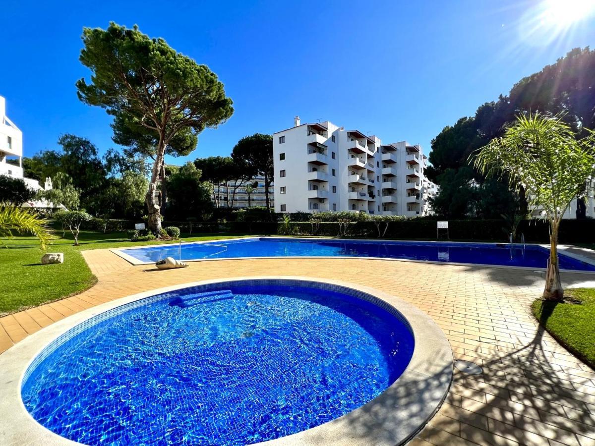 Vilamoura - Spacious With Swimming Pool & View Kültér fotó