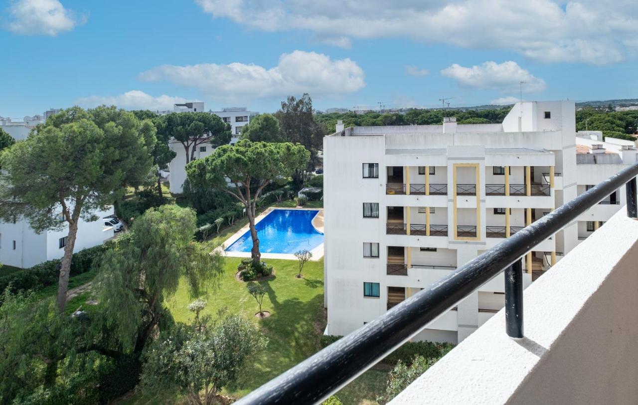Vilamoura - Spacious With Swimming Pool & View Kültér fotó